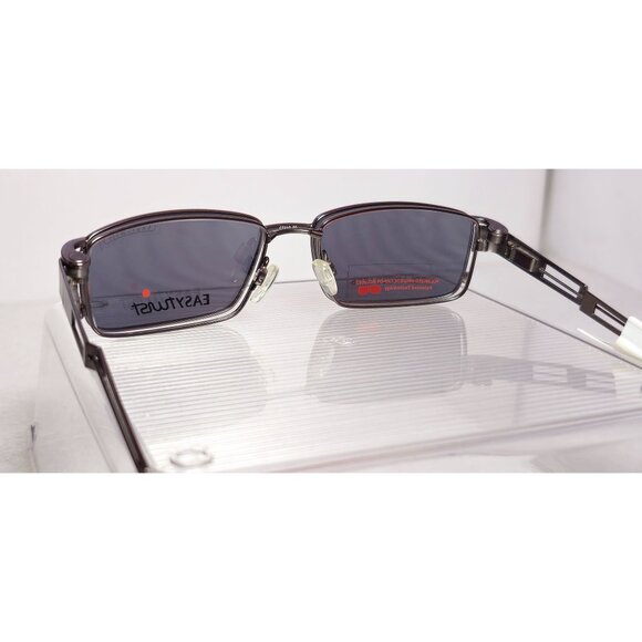 Rectangular Silver Metal Full Rim EasyTwist Polarized Clip-on Glasses 51-16-135 - Picture 9 of 13